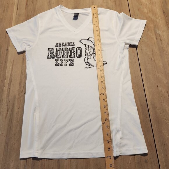 Arcadia Rodeo Life T-Shirt Cowgirl Boots V-Neck Western White Womens Medium‎ - Picture 9 of 9